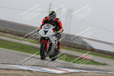 media/Nov-29-2025-TrackDaz (Sat) [[10ae2d9bce]]/B Group/Session 4 (Wheelie Bump)/